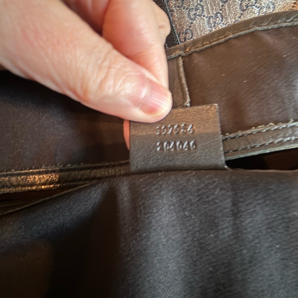 Authentic Gucci Joy Tote - GG Crystal Canvas & Leather - Medium-fair condition - Picture 11 of 11